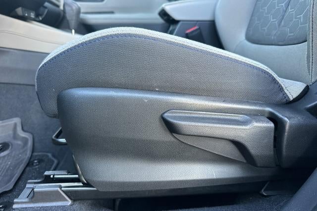 2025 Subaru Forester Base