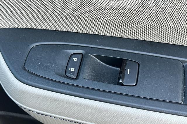 2025 Subaru Forester Base