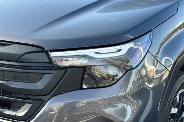 2025 Subaru Forester Base