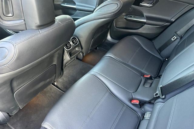 2025 Mercedes-Benz C 300 C 300