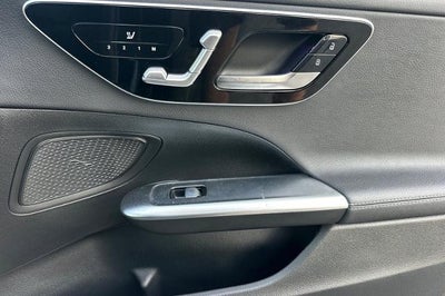 2025 Mercedes-Benz C 300 C 300