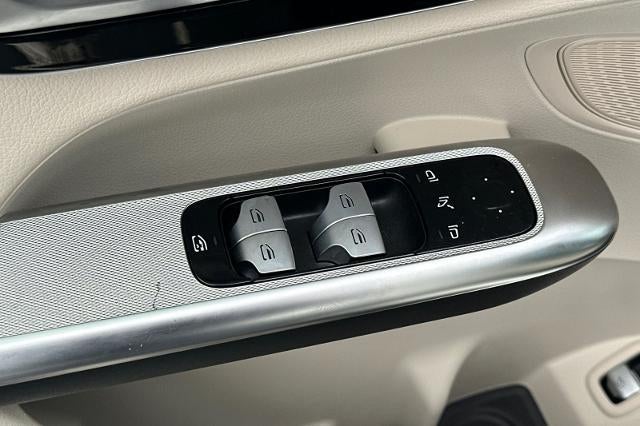 2025 Mercedes-Benz GLC 300 4MATIC® SUV