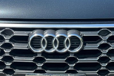 2023 Audi SQ5 Premium TFSI quattro Tiptronic