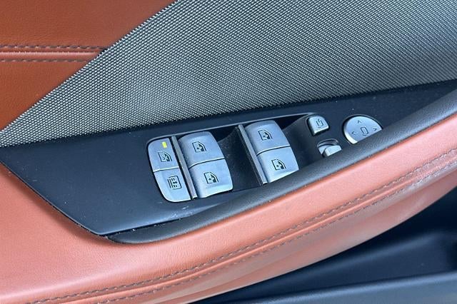 2024 BMW 8 Series 840i