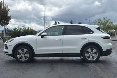 2023 Porsche Cayenne Base