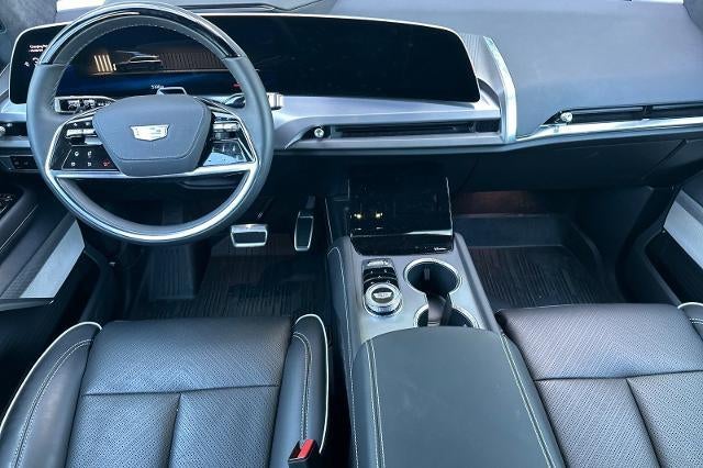 2026 Cadillac VISTIQ Platinum