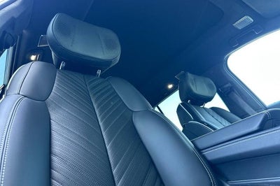 2026 Cadillac VISTIQ Platinum
