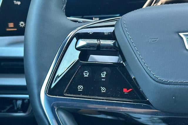 2026 Cadillac VISTIQ Platinum