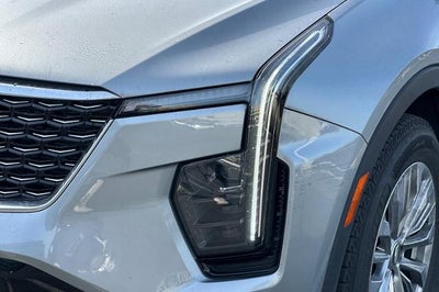 2024 Cadillac XT4 Premium Luxury