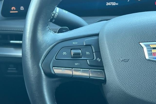 2025 Cadillac XT4 Premium Luxury