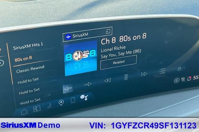 2025 Cadillac XT4 Premium Luxury