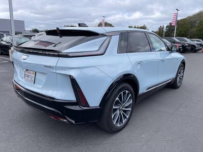 2024 Cadillac LYRIQ Sport 2