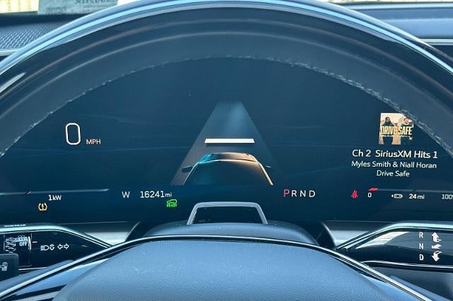 2024 Cadillac LYRIQ Sport 3