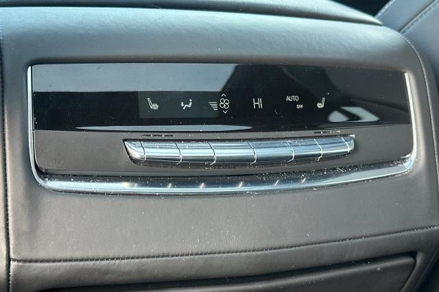 2023 Cadillac Escalade 4WD Sport Platinum