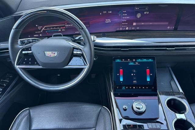 2025 Cadillac Escalade Premium Luxury