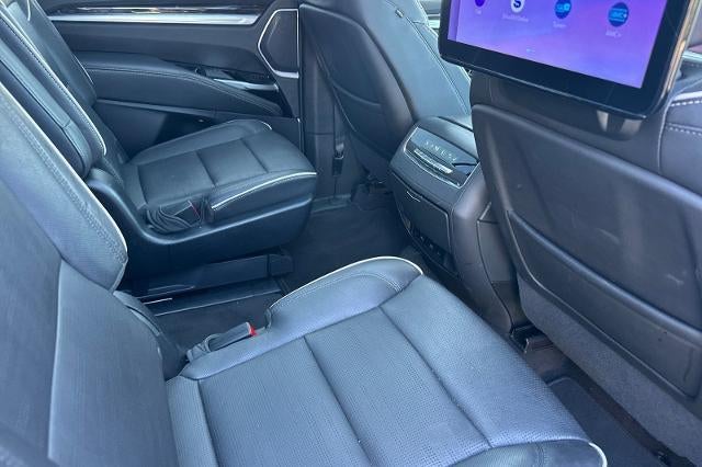 2025 Cadillac Escalade Premium Luxury