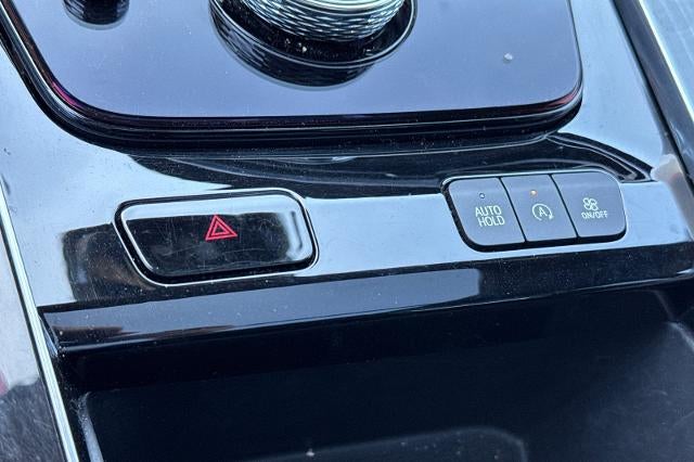 2025 Cadillac Escalade Premium Luxury