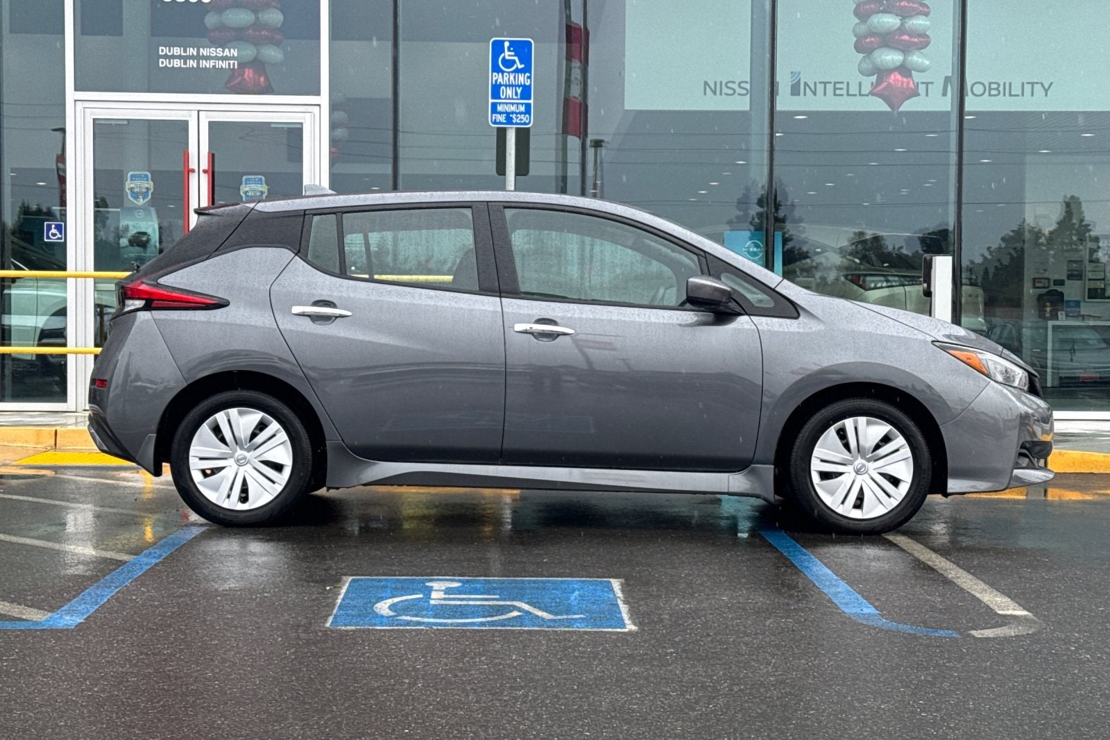2025 Nissan Leaf S