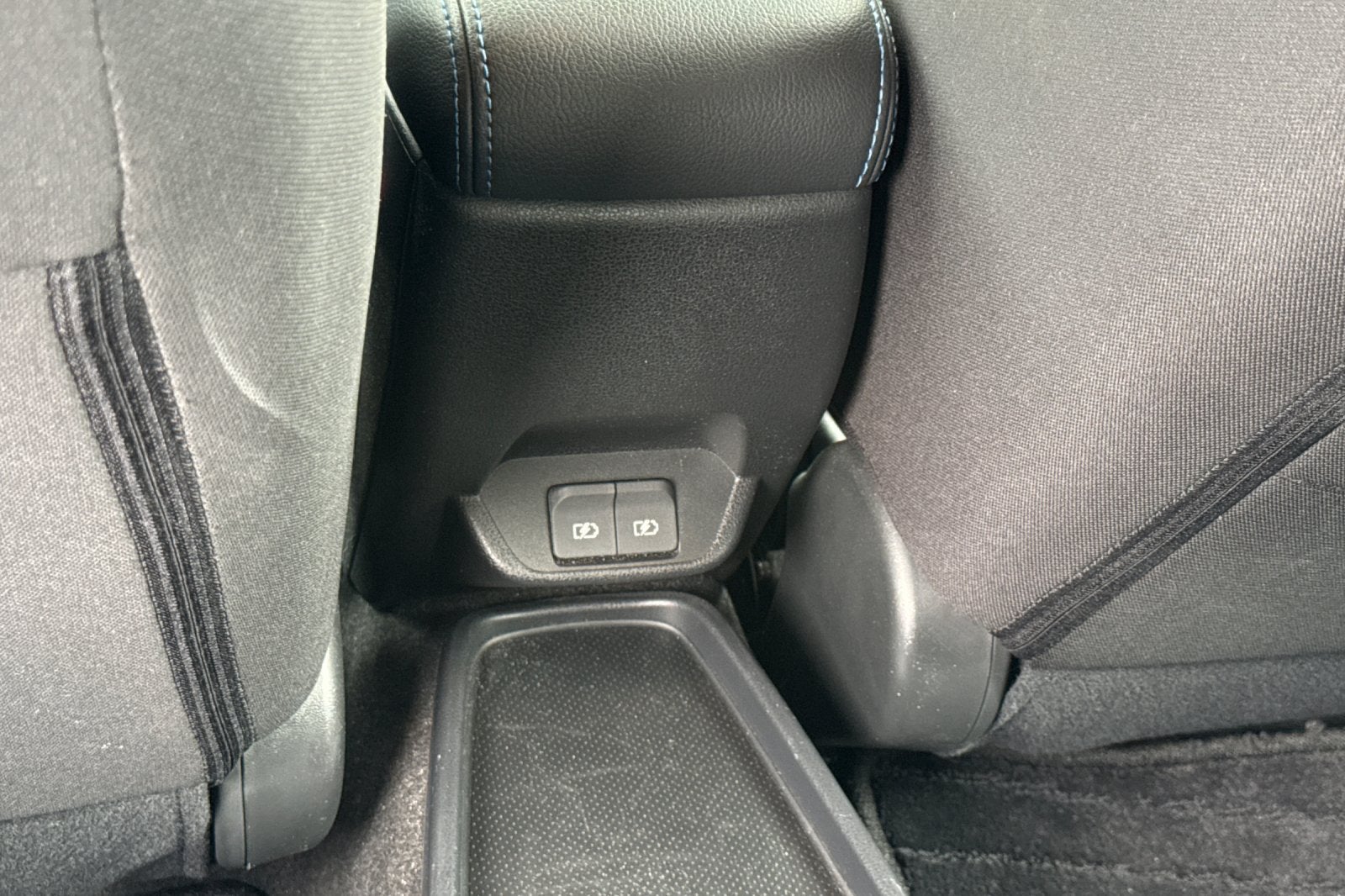 2025 Nissan Leaf S