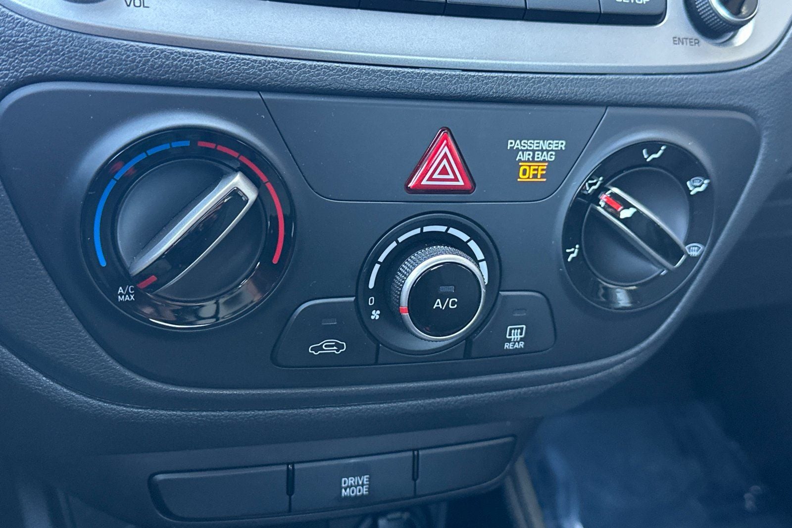 2022 Hyundai Accent SE