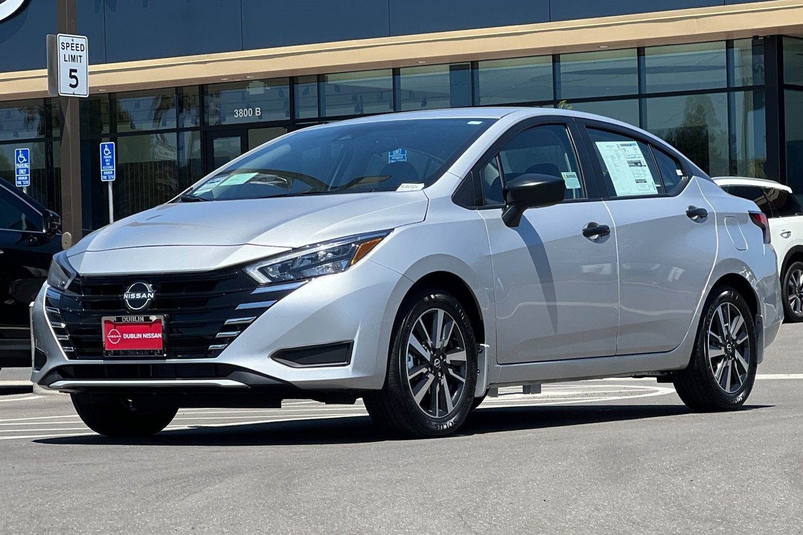 2025 Nissan Versa 1.6 S