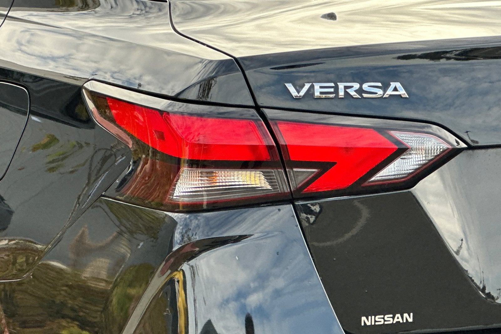 2021 Nissan Versa 1.6 SV