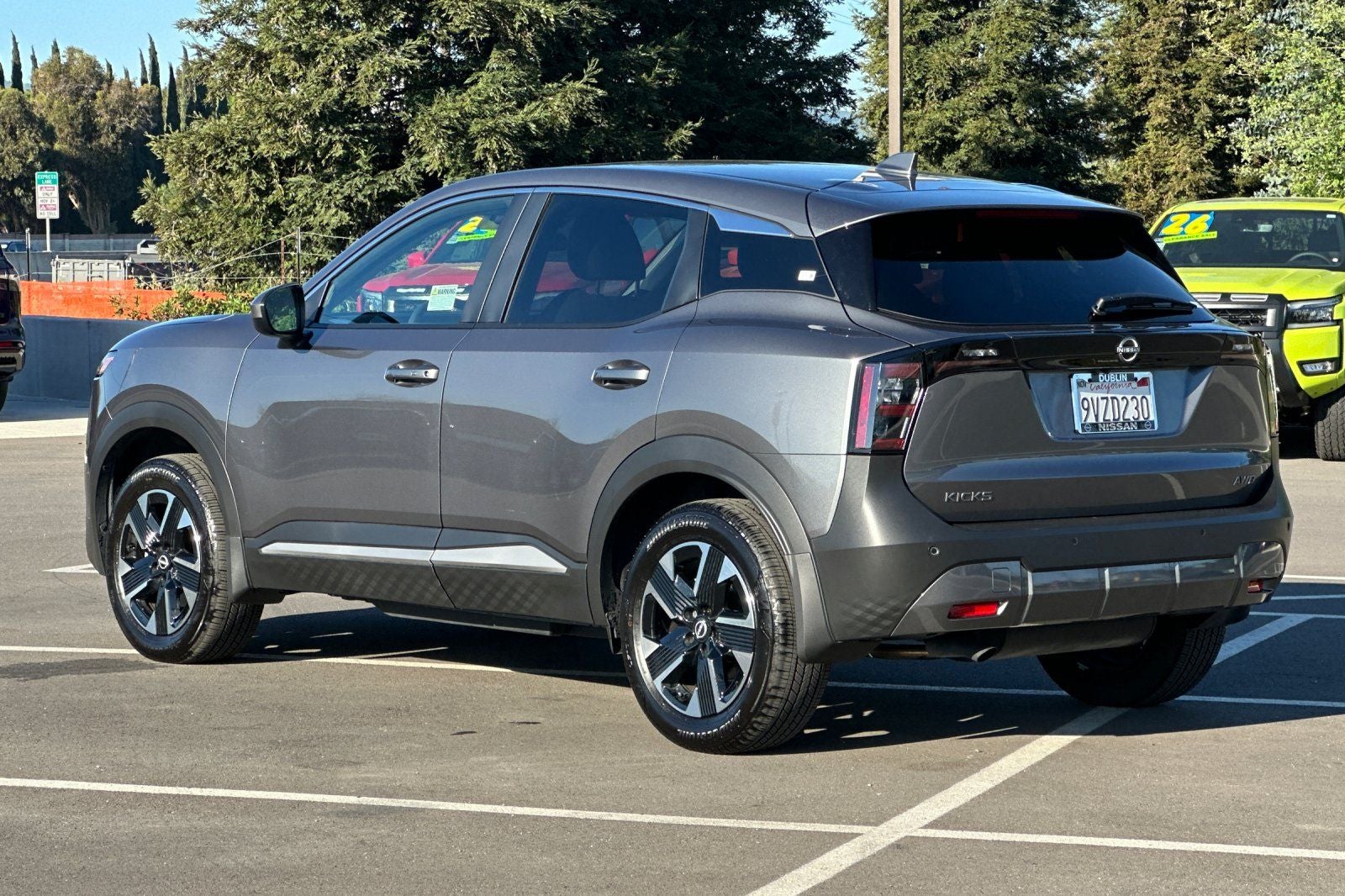 2025 Nissan Kicks SV