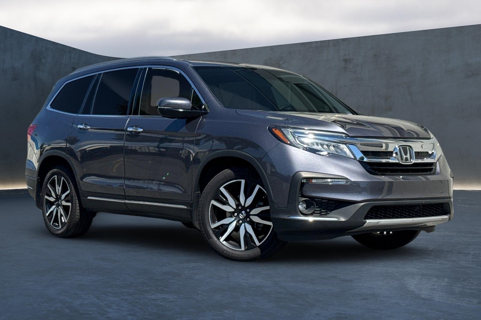 2022 Honda Pilot Touring 8 Passenger