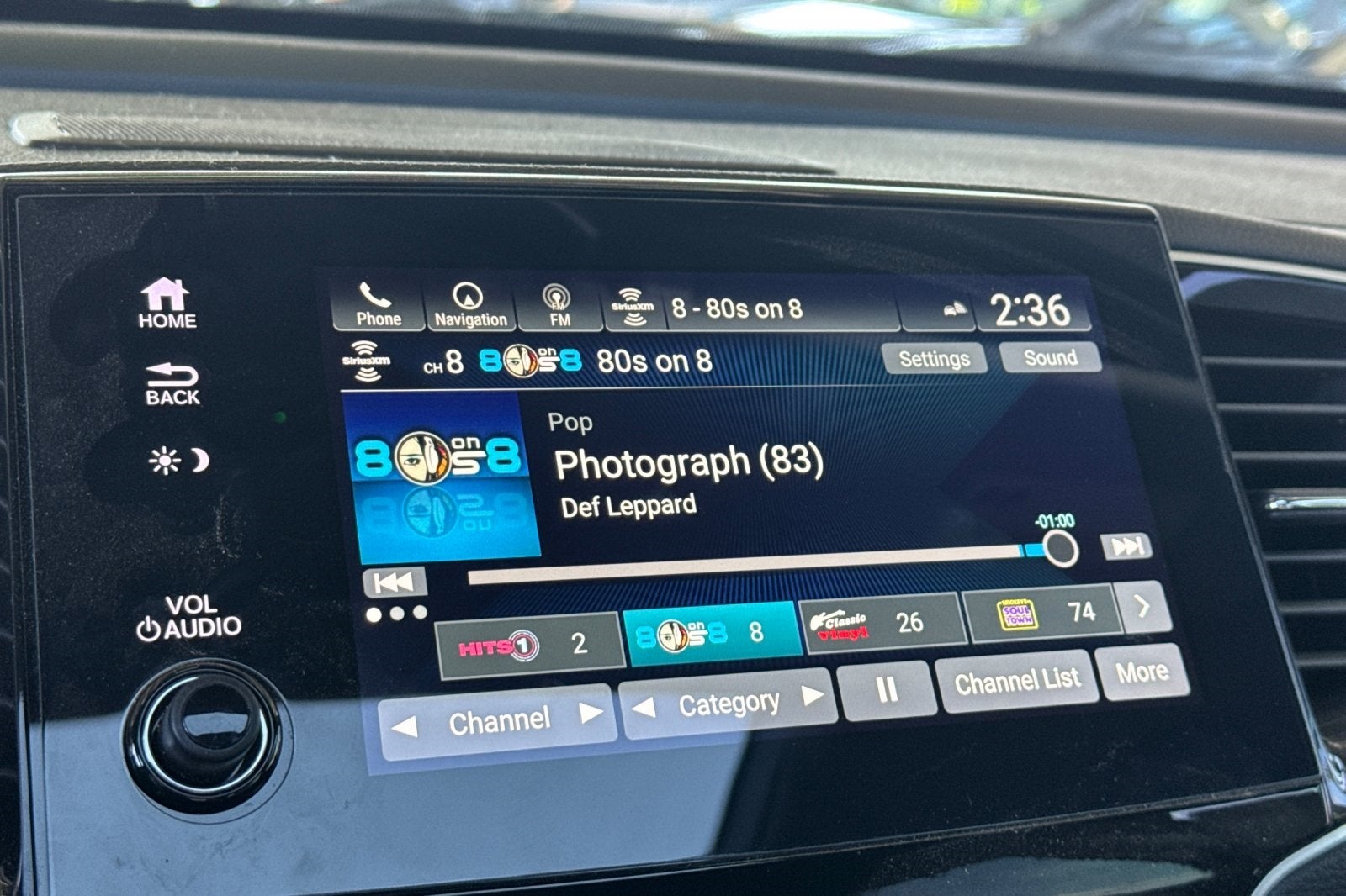 2022 Honda Pilot Touring 8 Passenger