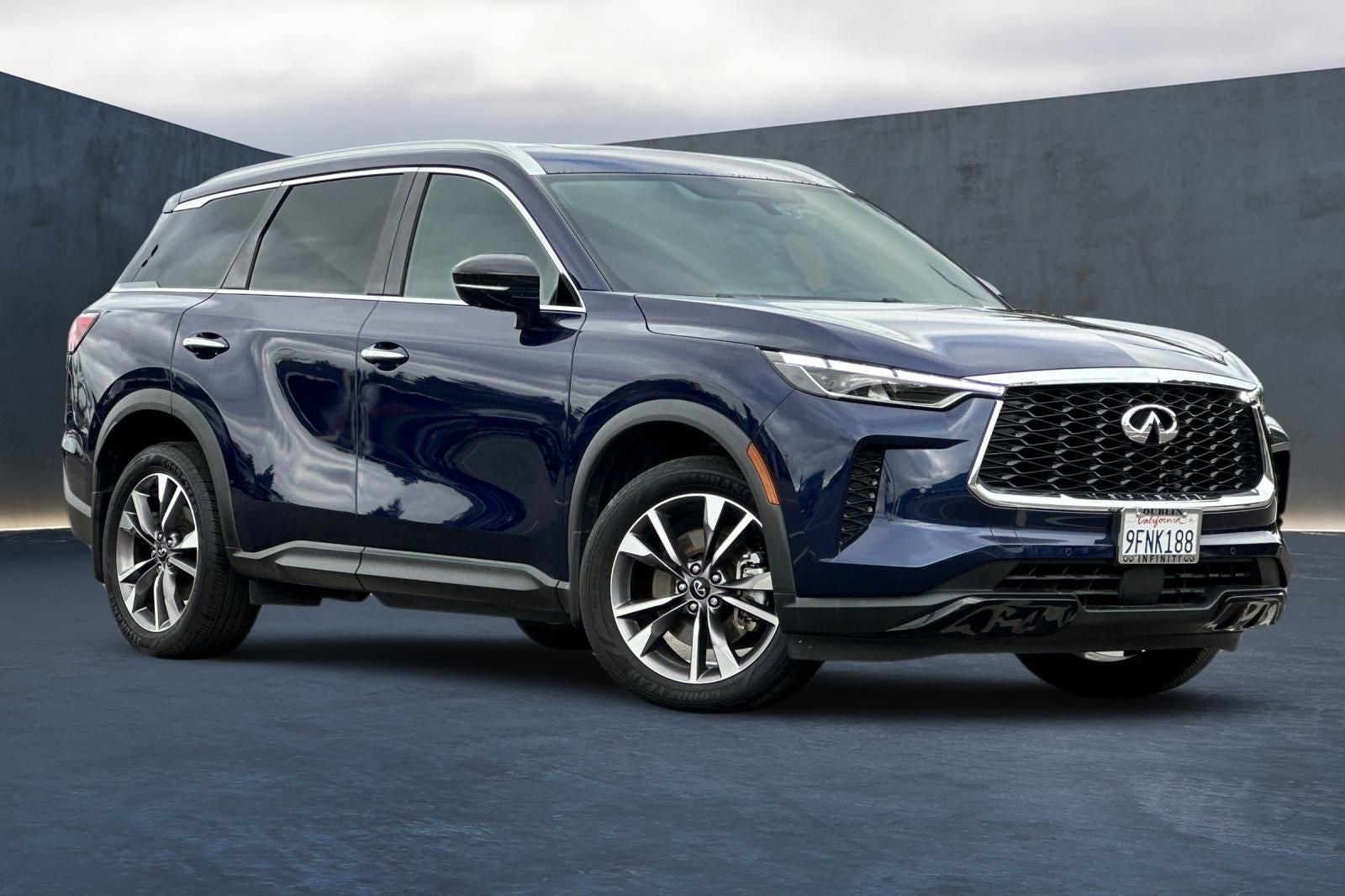2023 INFINITI QX60 LUXE