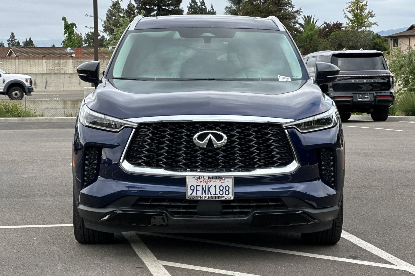 2023 INFINITI QX60 LUXE