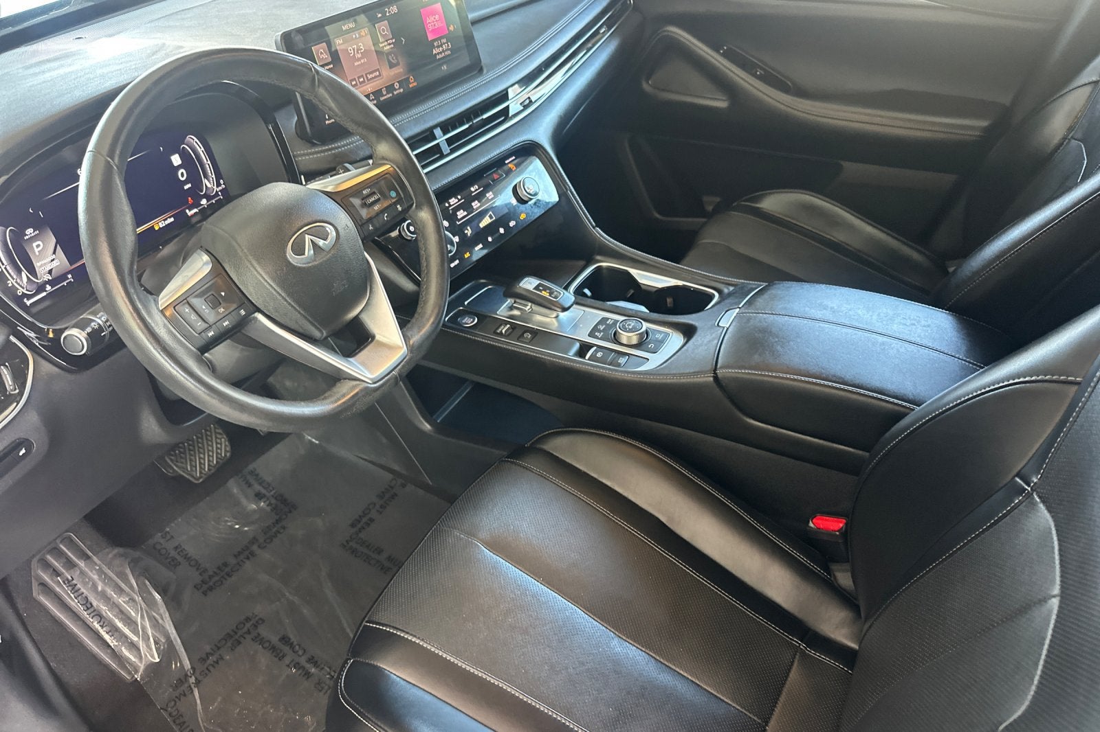2023 INFINITI QX60 LUXE