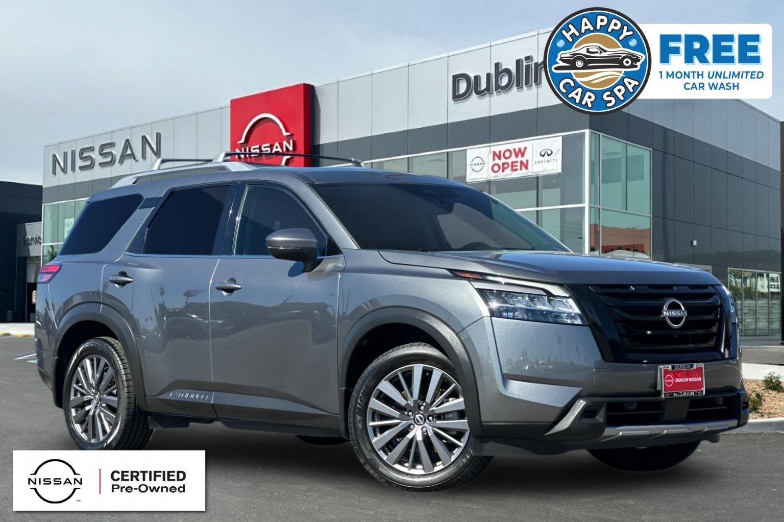 2023 Nissan Pathfinder SL