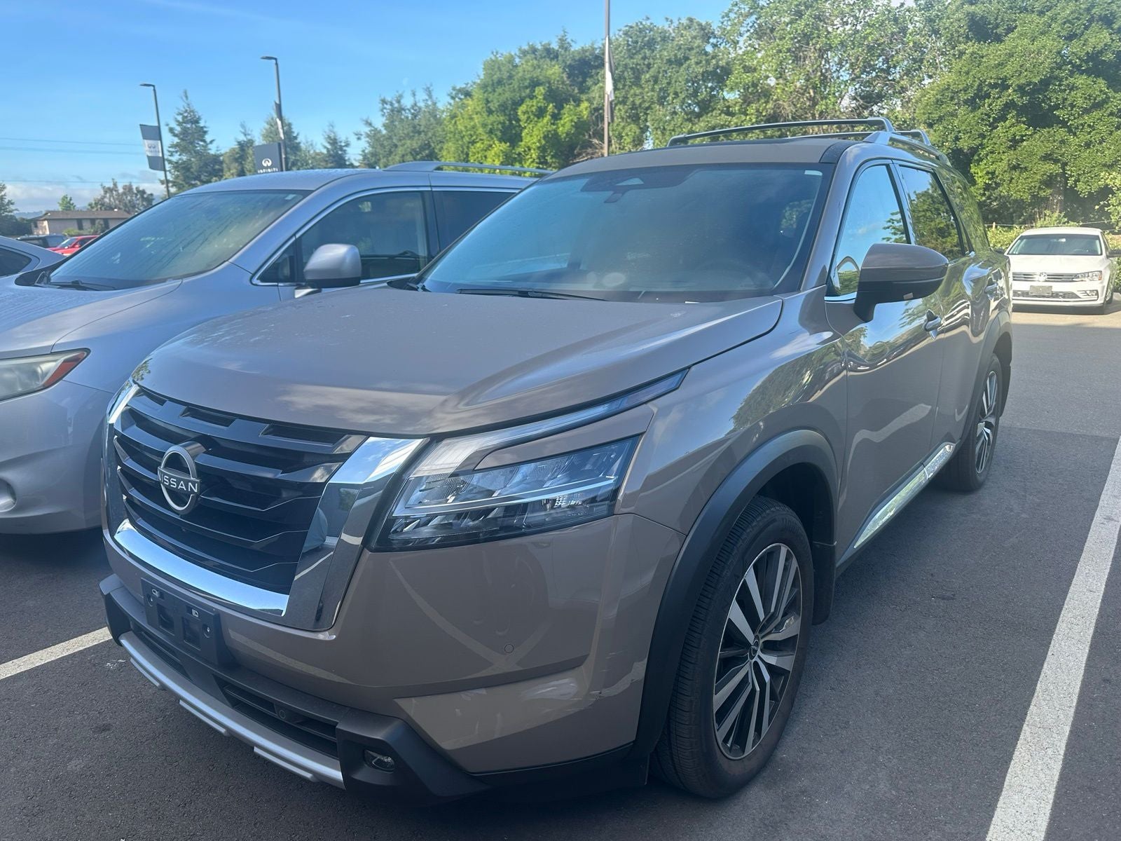 2024 Nissan Pathfinder Platinum