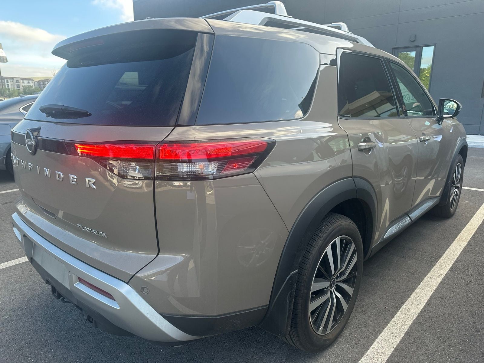2024 Nissan Pathfinder Platinum