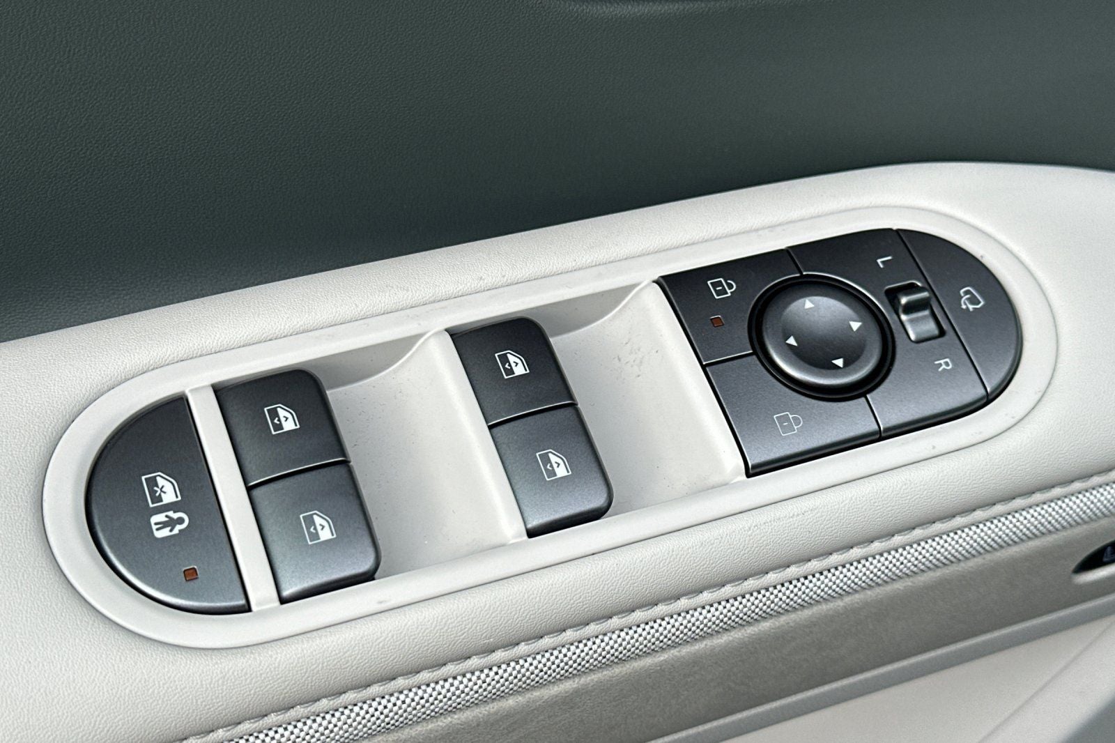 2025 Hyundai IONIQ 5 Limited