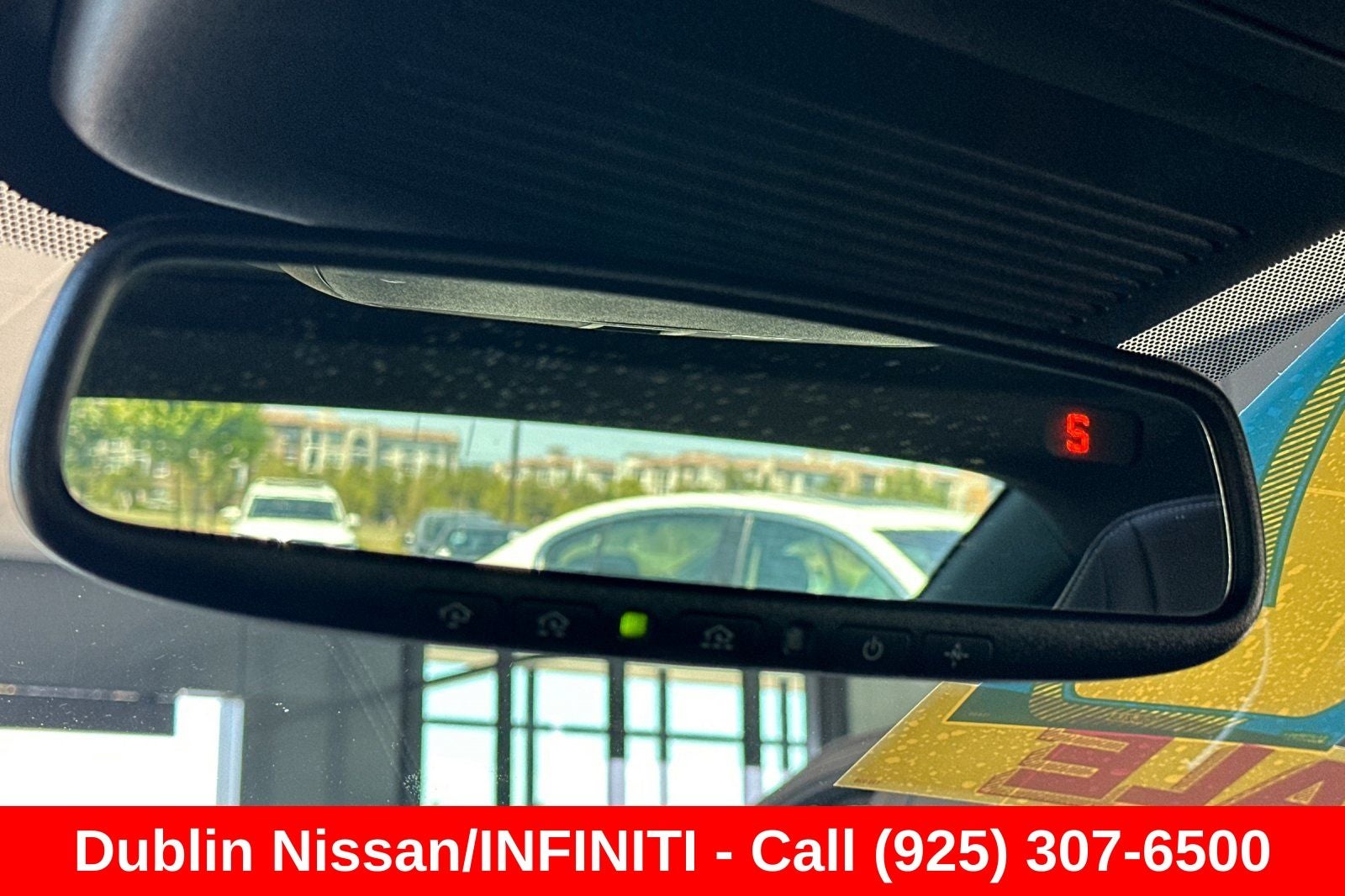 2022 INFINITI Q60 LUXE