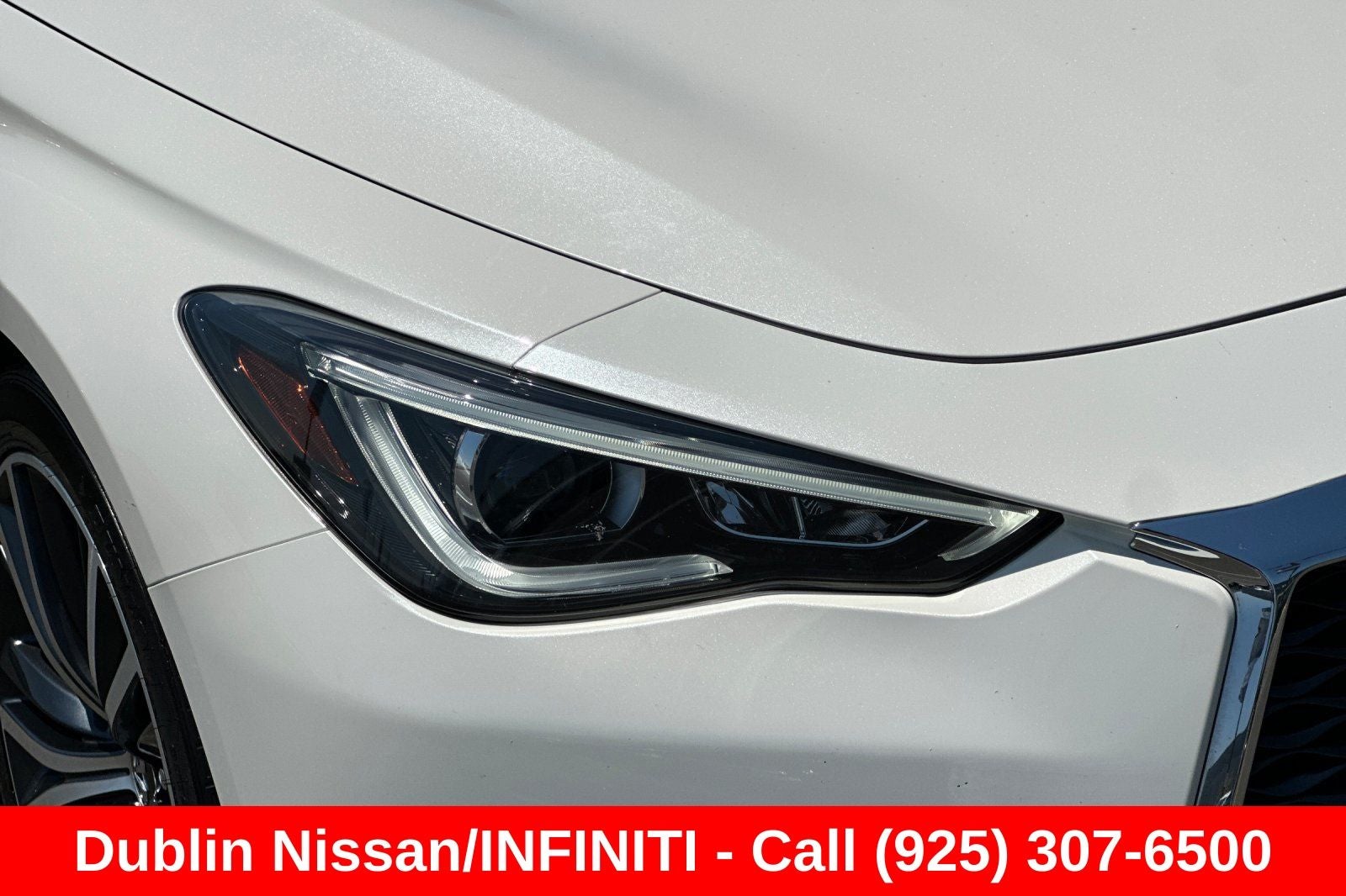 2022 INFINITI Q60 LUXE