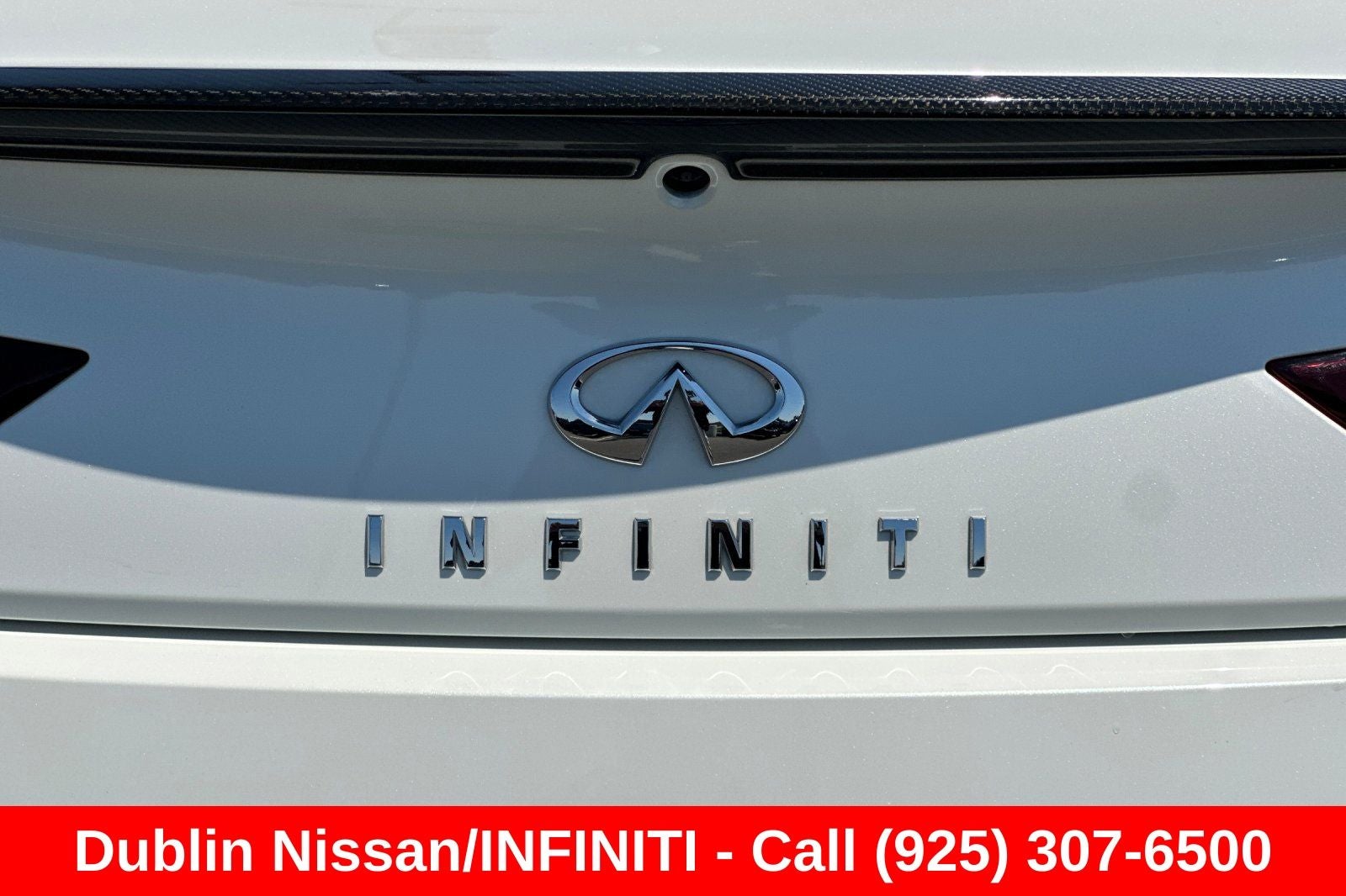 2022 INFINITI Q60 LUXE