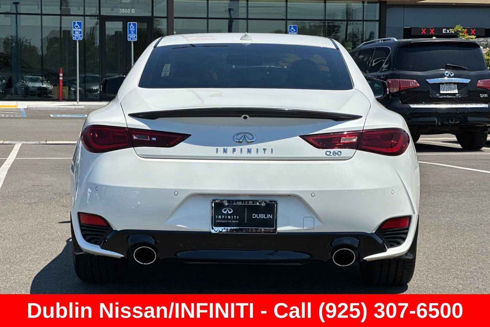 2022 INFINITI Q60 LUXE