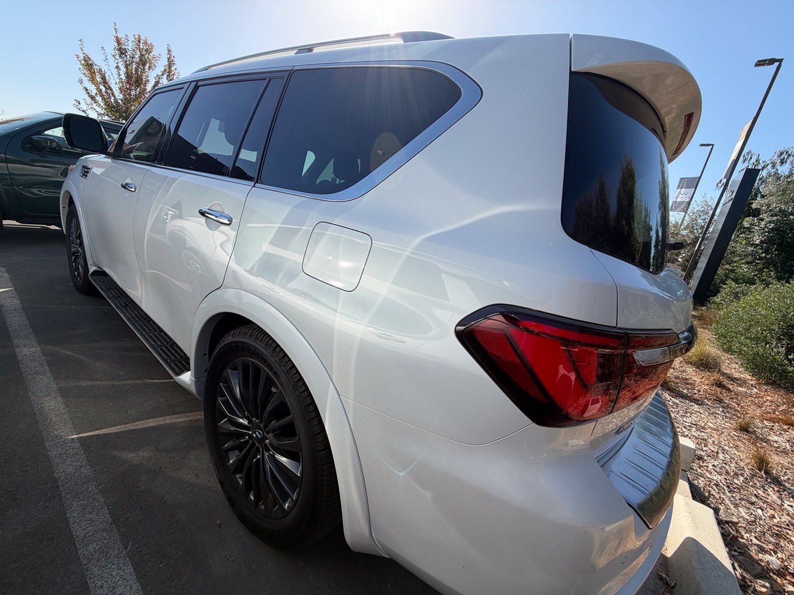2023 INFINITI QX80 Premium Select