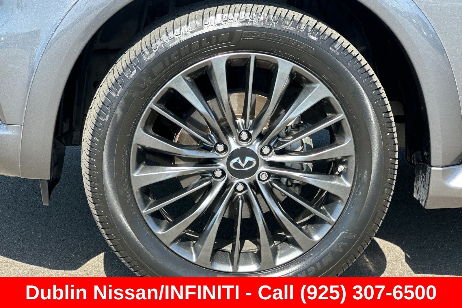 2021 INFINITI QX80 Premium Select