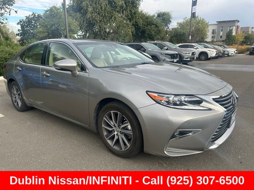 2017 Lexus ES 300h
