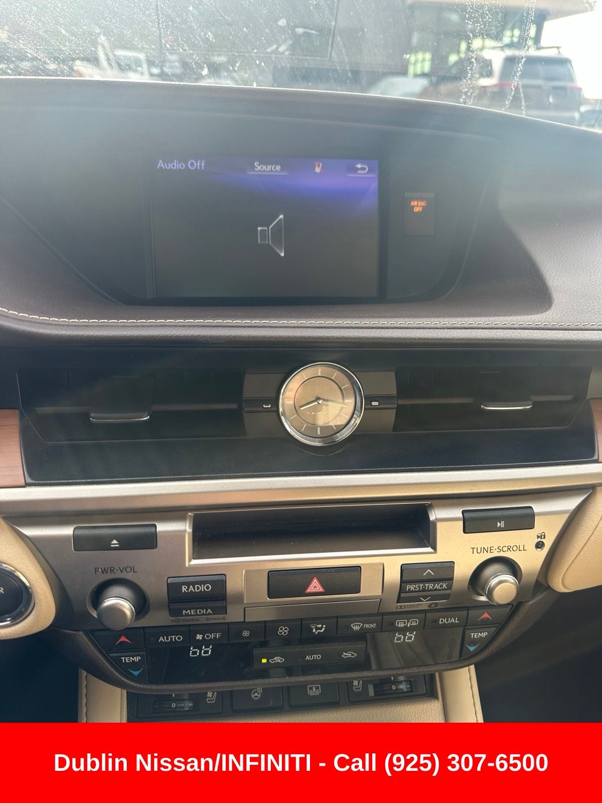 2017 Lexus ES 300h