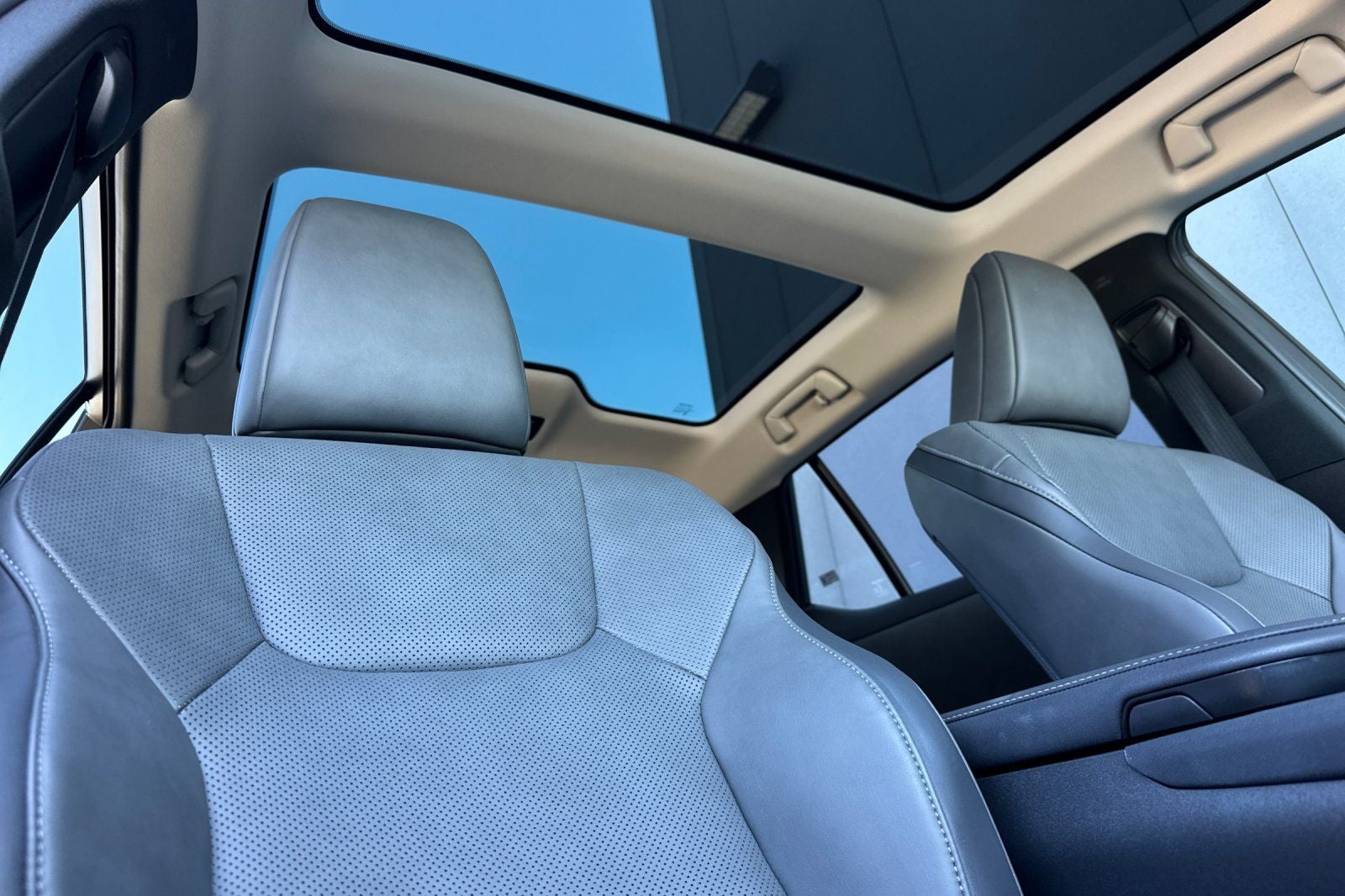 2023 Lexus RZ 450e Premium