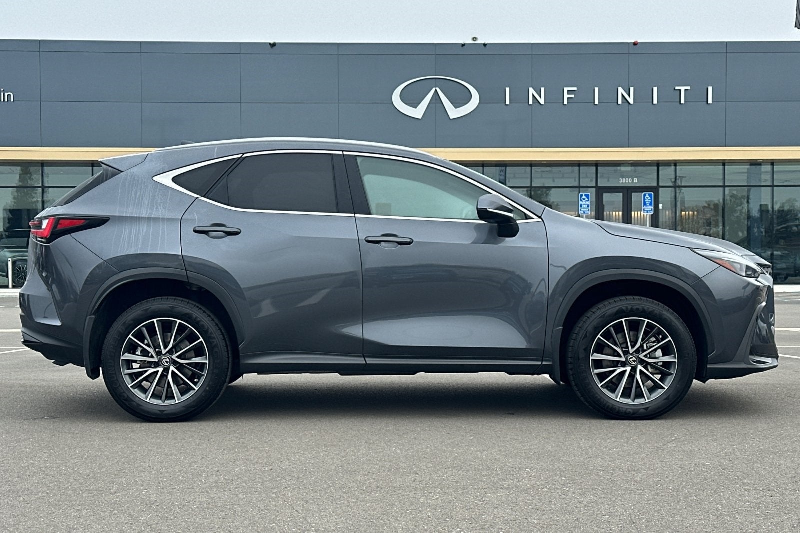 2022 Lexus NX 350h Base