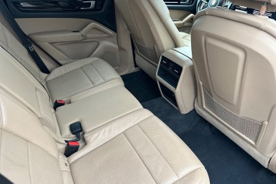 2023 Porsche Cayenne Base