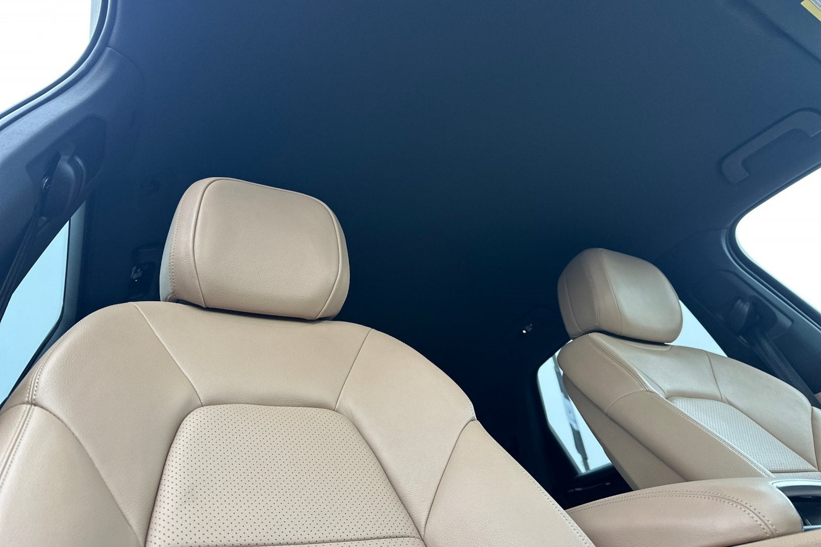 2023 Porsche Cayenne Base