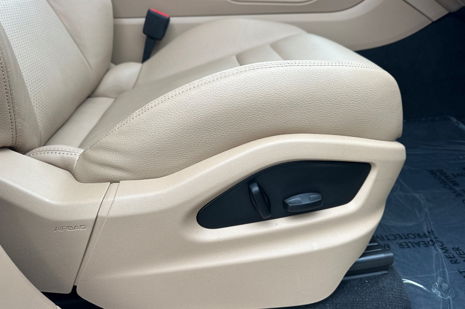 2023 Porsche Cayenne Base