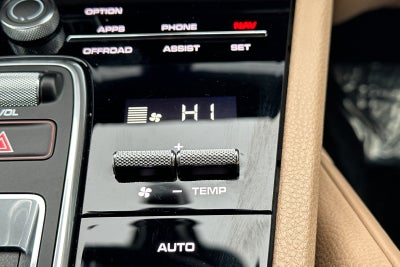 2023 Porsche Cayenne Base